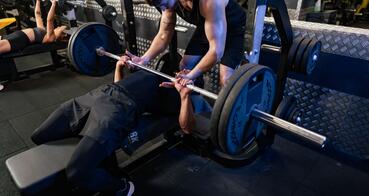 Entrenamiento de fuerza, desarrollo muscular y mejora de la explosividad.